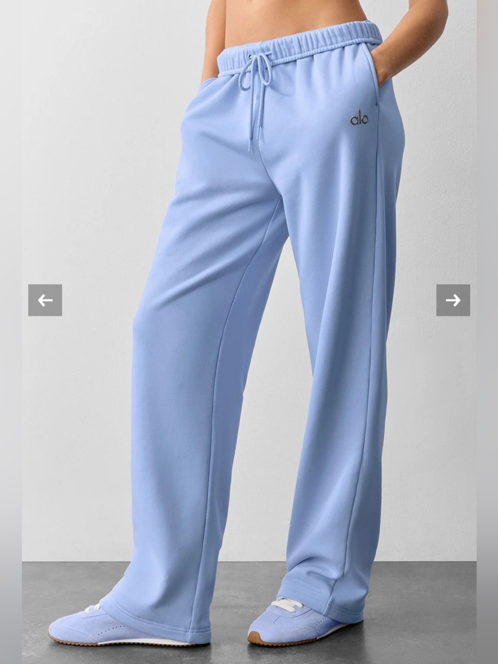 NEW - Alo Accolade Straight leg sweatpants, Light Blue, Medium - Picture 4 of 10